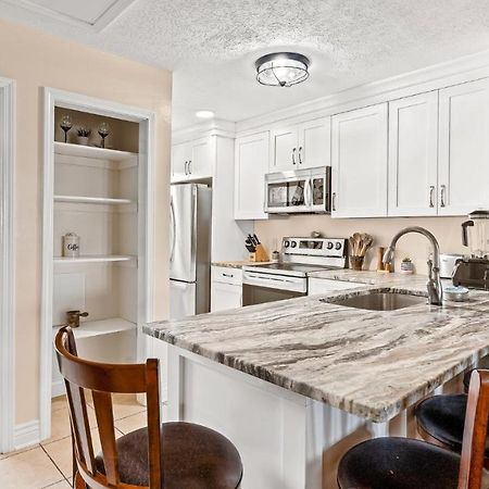 Pet Friendly Townhome With Gulf Views And Hot Tub Right Across From Beach And Schooners Panama City Beach Buitenkant foto