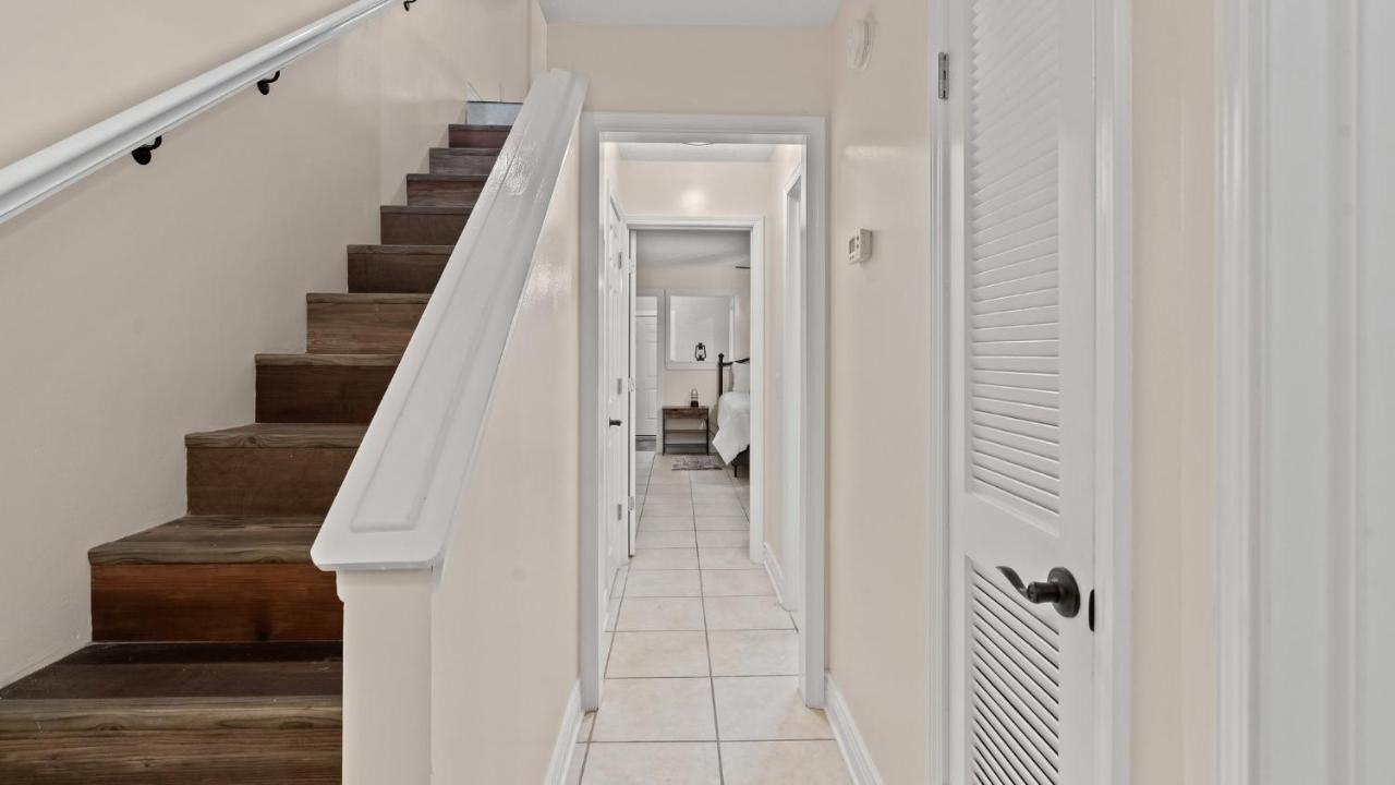 Pet Friendly Townhome With Gulf Views And Hot Tub Right Across From Beach And Schooners Panama City Beach Buitenkant foto