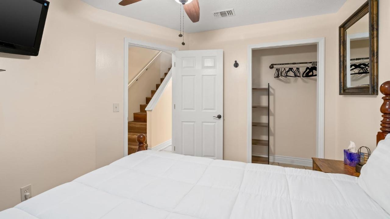 Pet Friendly Townhome With Gulf Views And Hot Tub Right Across From Beach And Schooners Panama City Beach Buitenkant foto