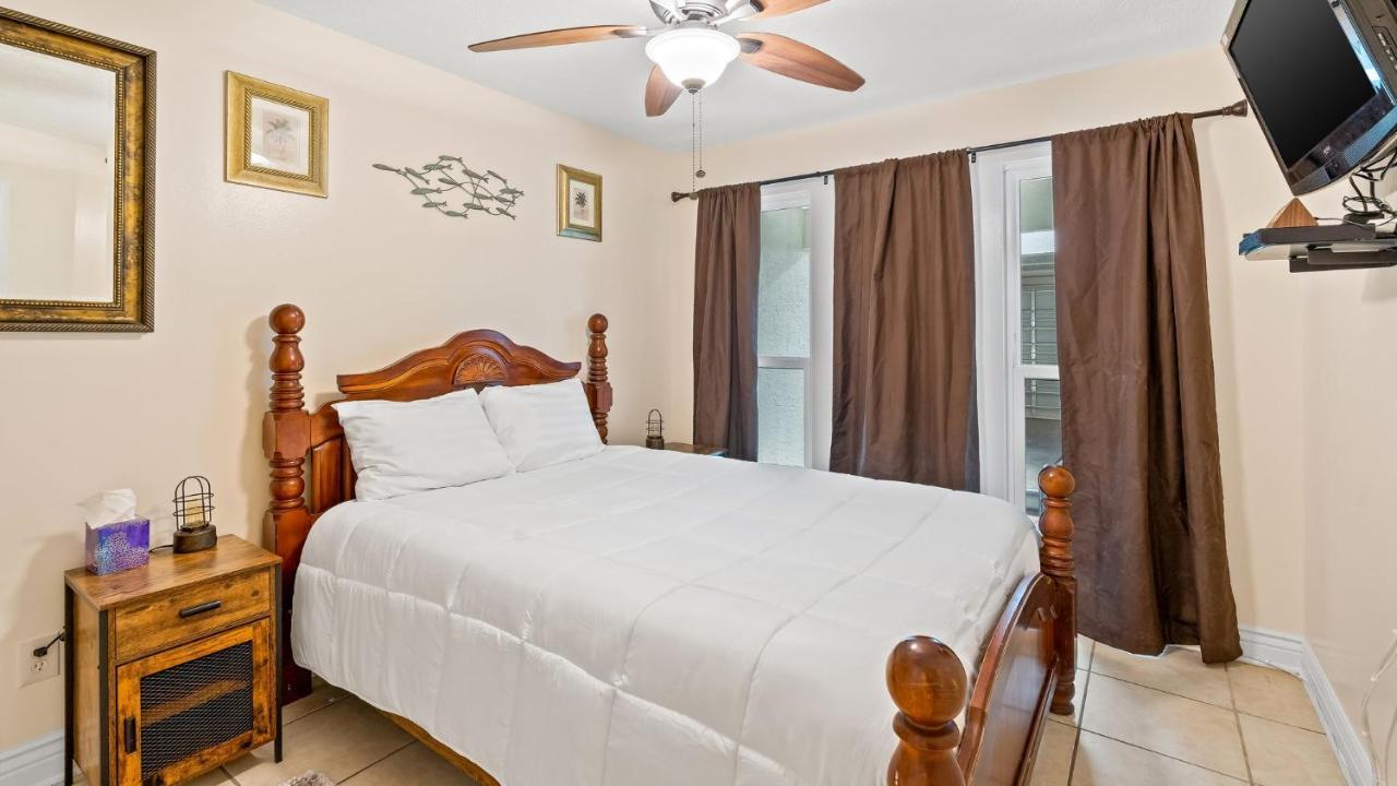Pet Friendly Townhome With Gulf Views And Hot Tub Right Across From Beach And Schooners Panama City Beach Buitenkant foto