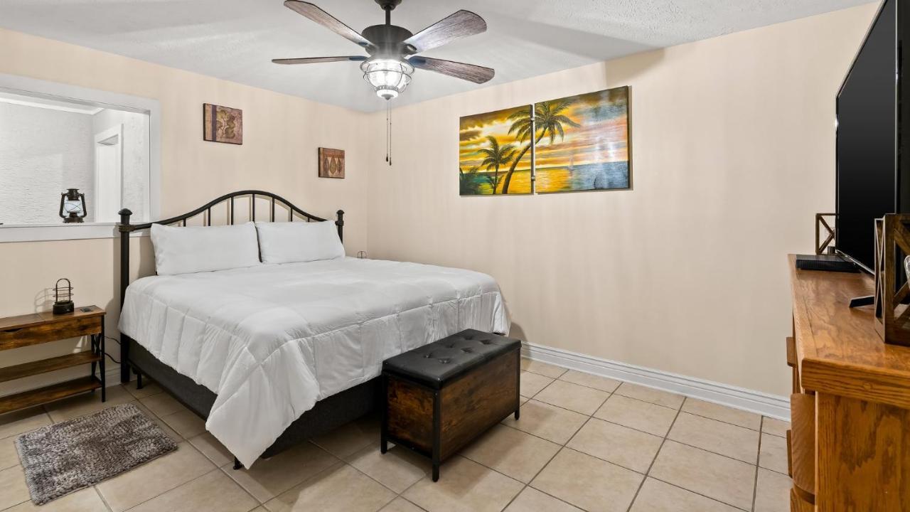 Pet Friendly Townhome With Gulf Views And Hot Tub Right Across From Beach And Schooners Panama City Beach Buitenkant foto